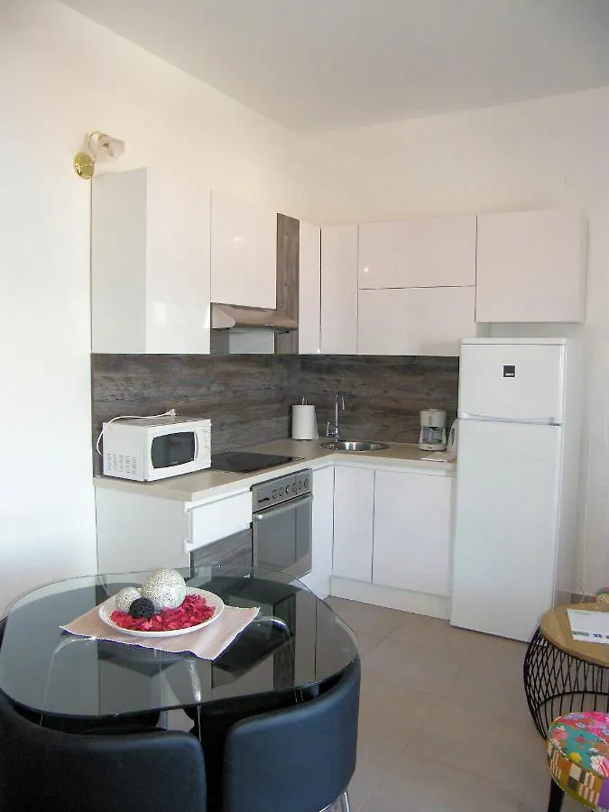 Family Friendly Apartments With A Swimming Pool Arbanija, Ciovo - 16478 Trogir