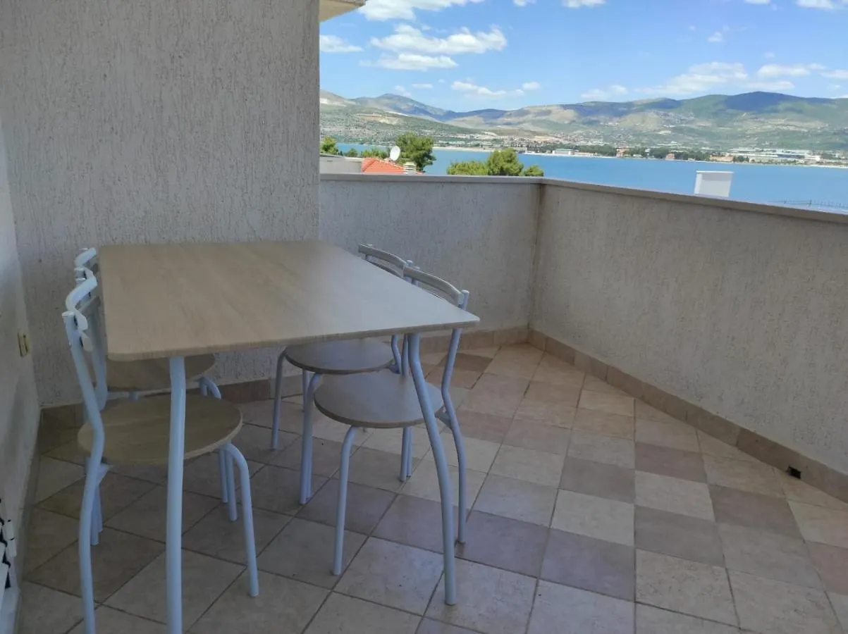 Family Friendly Apartments With A Swimming Pool Arbanija, Ciovo - 16478 Trogir