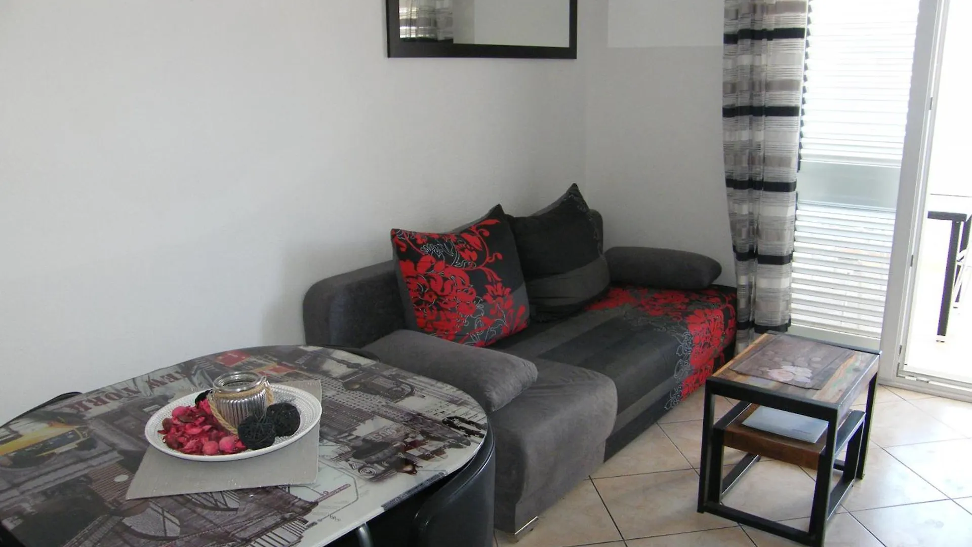Family Friendly Apartments With A Swimming Pool Arbanija, Ciovo - 16478 Trogir Croacia